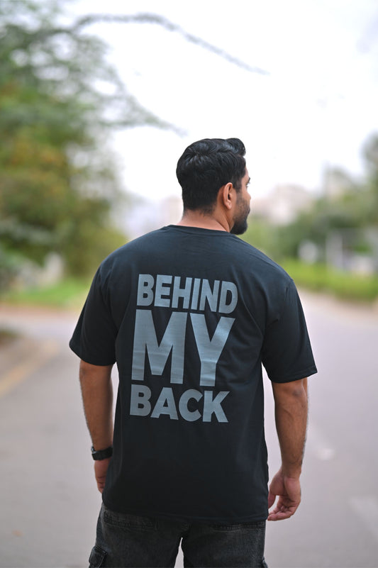 BEHIND MY BACK Oversized T-Shirt