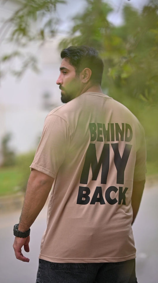 BEHIND MY BACK Oversized T-Shirt
